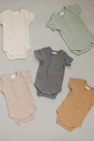 Oatmeal Organic Cotton Ribbed Snap Bodysuit