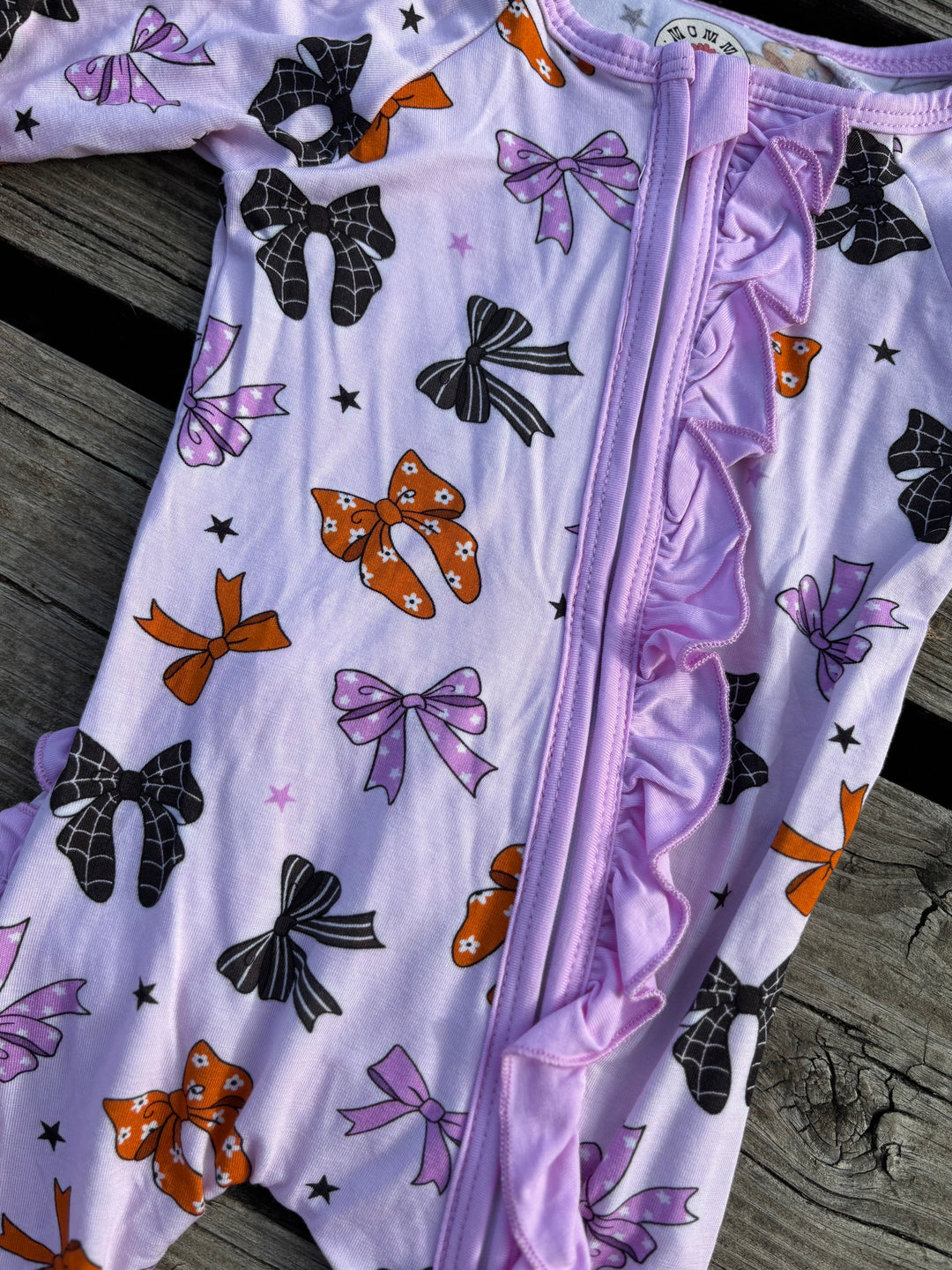 Haunted Bows Zippie