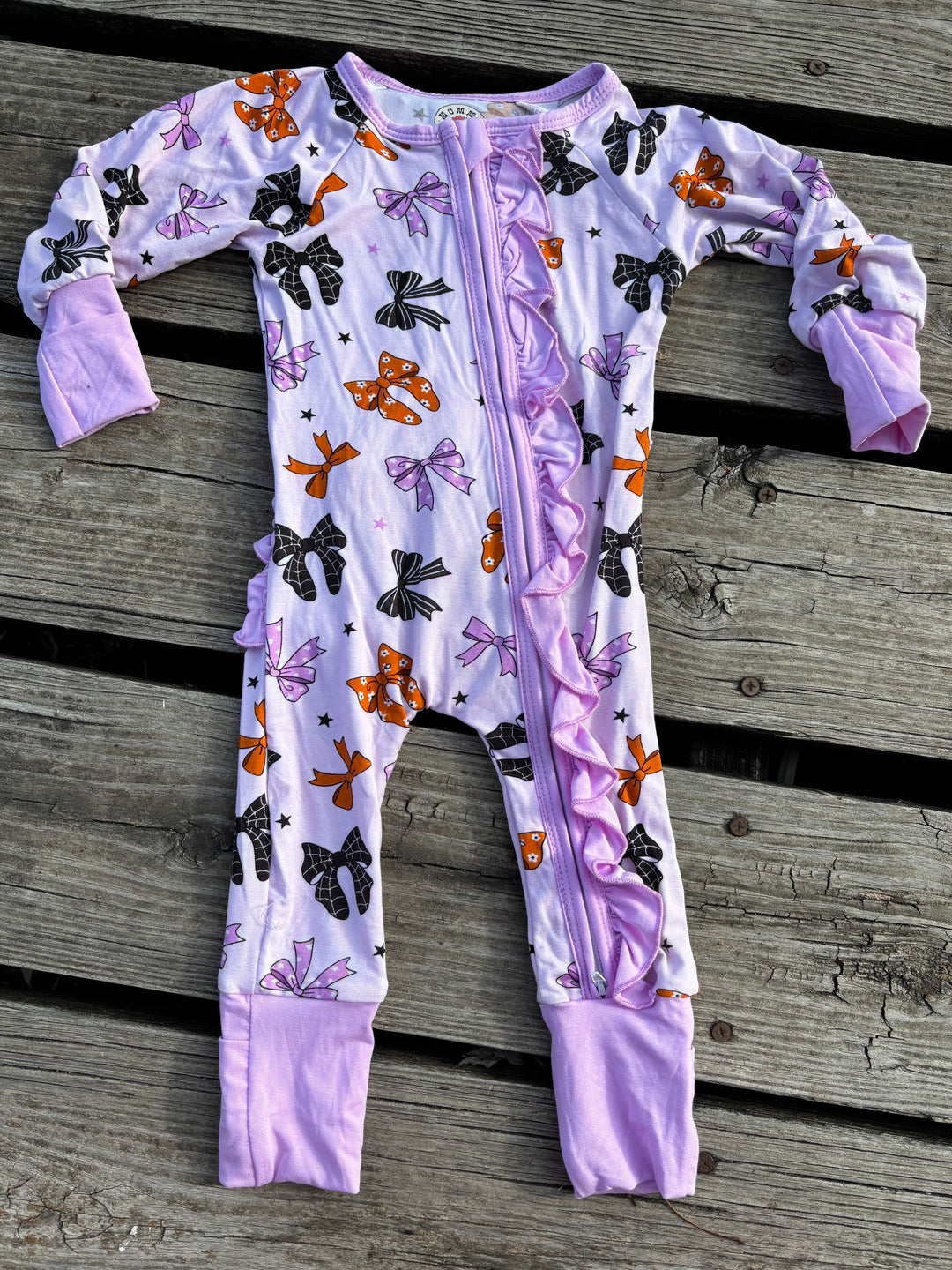 Haunted Bows Zippie
