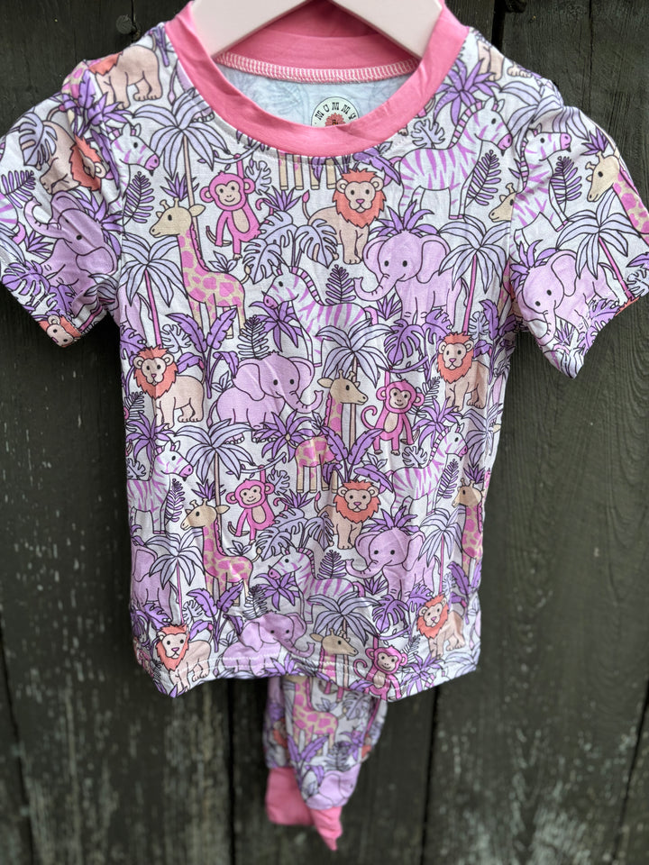 Girl Into The Wild Set